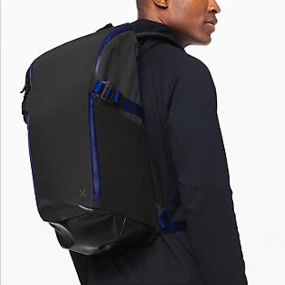 Brand New Lululemon More Miles Backpack 25.5L